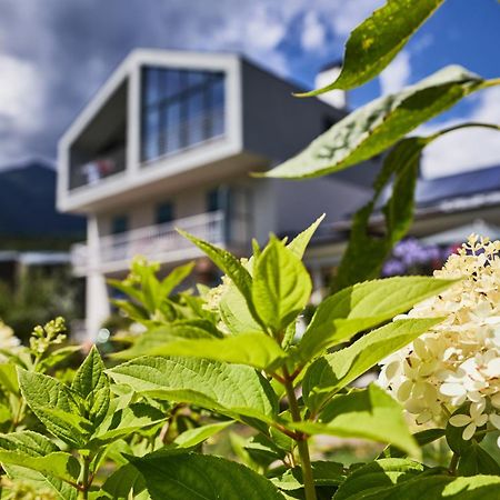 Apartmenthaus Haringer Novacella Exteriör bild