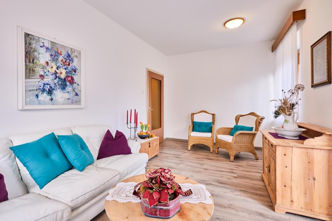 Apartmenthaus Haringer Novacella Exteriör bild