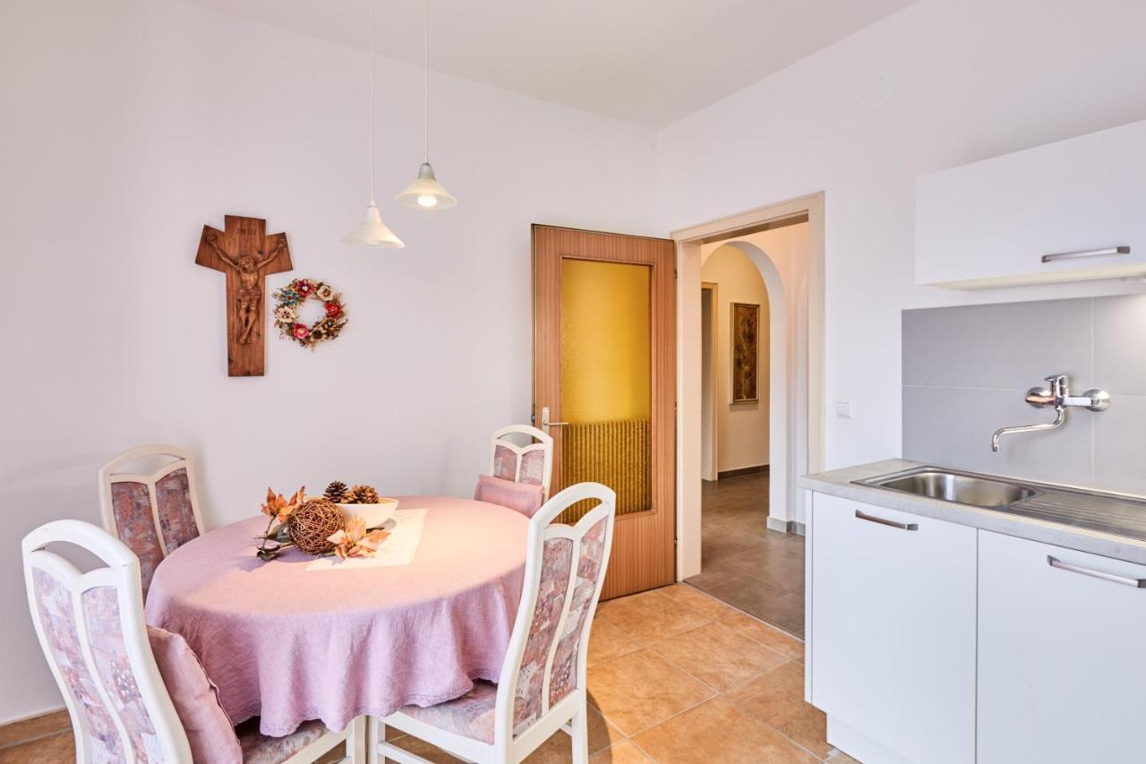 Apartmenthaus Haringer Novacella Exteriör bild