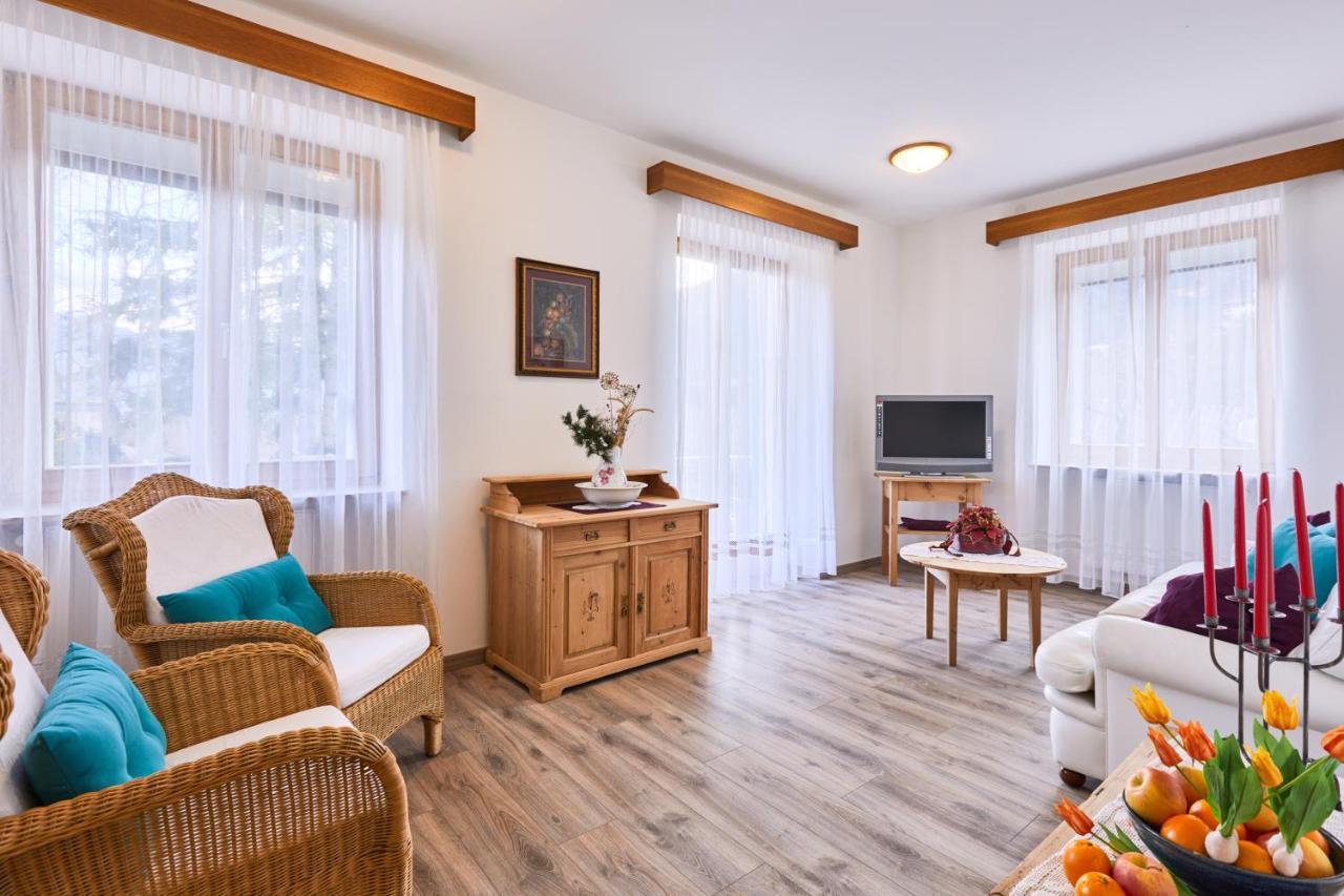 Apartmenthaus Haringer Novacella Exteriör bild